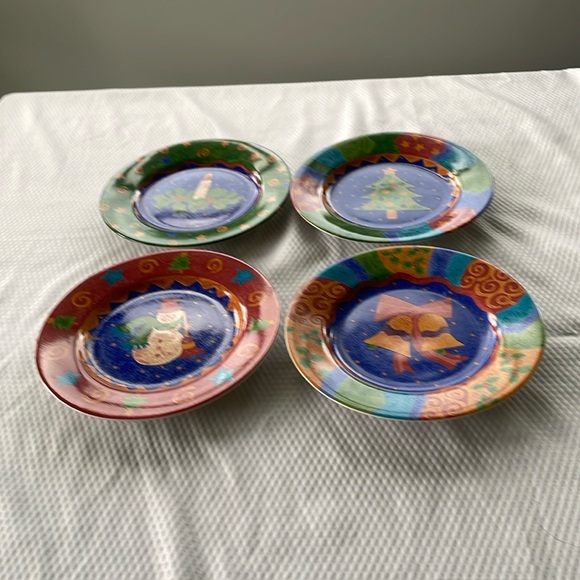 Potpourri Mix and Match Sango Holiday Bells Sue Zipkin Salad Plates. - Picture 1 of 10